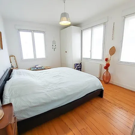 Maison Face à La Avec La à 50 M&parking Privé *