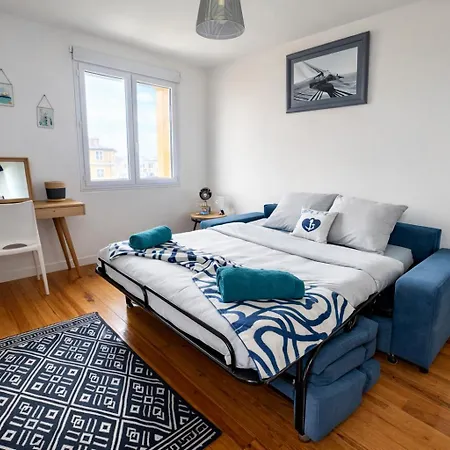 Maison Face A La Avec La A 50 M & Parking Prive Saint-Aubin-Sur-Mer (Calvados)